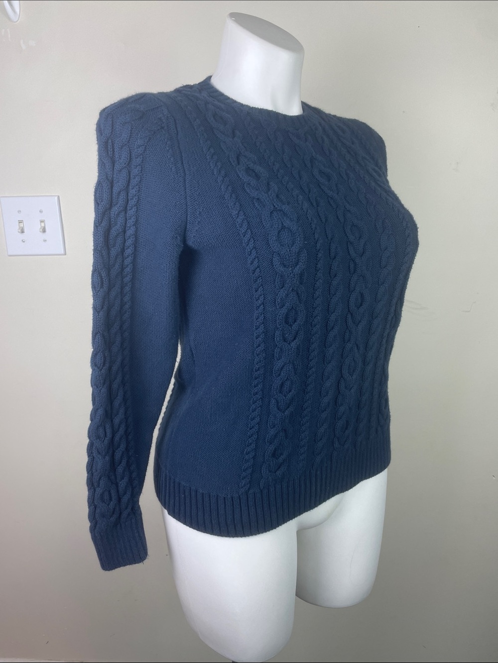 L.L, Bean Cable Knit Crewneck Sweater Navy Blue